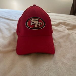 New Era San Francisco 49ers cap.